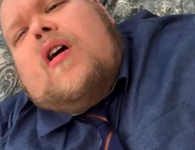 Jefbear Comes for His Boss and Shows off His Hot Chubby Body and His Big, Hot Cock with Lots of Sperm Coming Out.