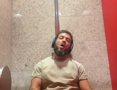 Jerking off in the Airport