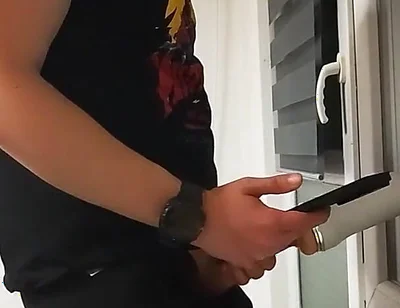 Cuming in Flashlight