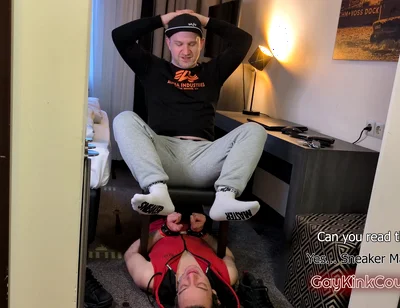 Feet Worship During Business Trip