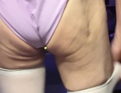 Cdmichelle Wearing Strech Pants