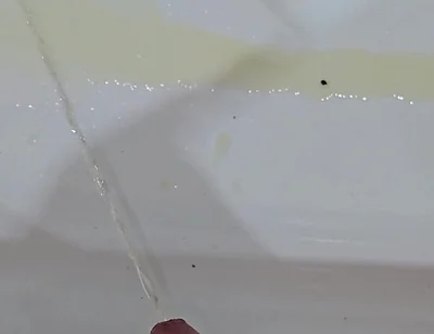 Peeing to the Bathtub