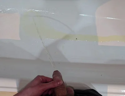 Peeing to the Bathtub