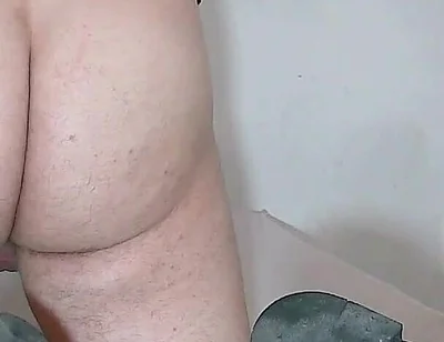 I Don't Like Messing Around, I'll Take off My Clothes Soon