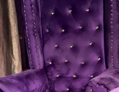 My Straight Friend Has Been Failing in Love with Me