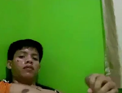 Pinoy Twink Quick Jerk off