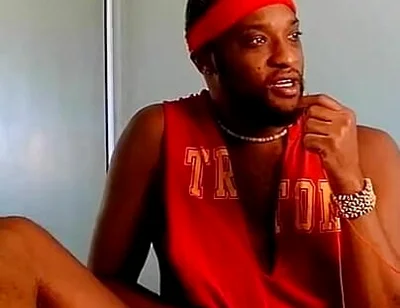 Kennie Jai Jerks off for a Fan!