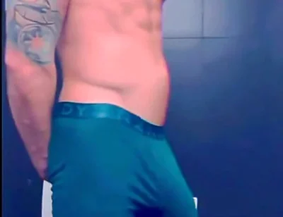 I Can't Hide My Huge Bulge