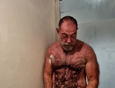 Hairy Muscle Stepdaddy Showering