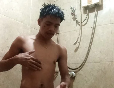#1 Creator Jameson Official Gets Soaked: Shower Piss & Cum