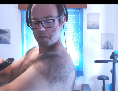 Shaving Armpits and Shoulders