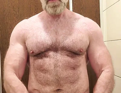 Hairy Muscle Guy Shows off and Jerks off