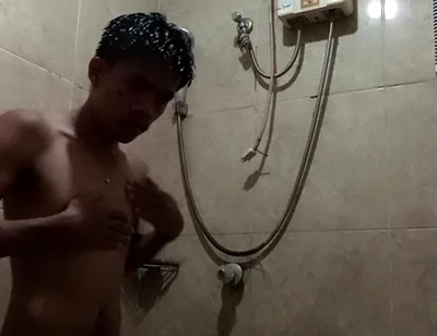 Jameson's Wild Shower Wank Unleashed Cock & Thick Cum