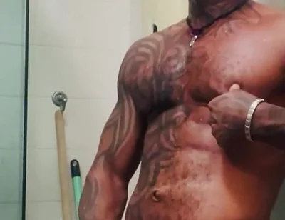 Felipe Nuru - Cumming in the Bathroom