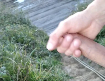 Route to the Beach, Then Masturbate the Big Cock in Front of a Far Fisherman, and I Cum in the Water