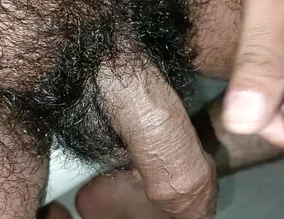 Lambe Ghane Kale Bal Wala Penis