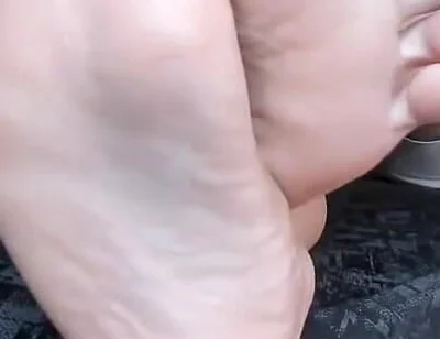 Look Me in the Eye as You Kiss My Feet, I Want to See Your Submission