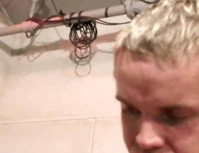 Bukkake Amateur with Gay Twinks Sucking All His Friends to the Cum