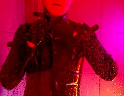 Shower in Rubber