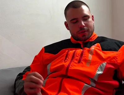 Tyler Blake Hivis Workwear, Muscle Flex, Dildo Play, Jerking off in Gear.