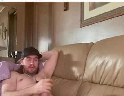 Solo Male Pleases And Edges His Self In Living Room With Loud Moaning