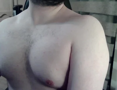 Beefy Virgin Camboy Dances and Flexes