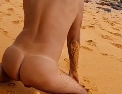 Ladysilva My Hot Ass on Beach