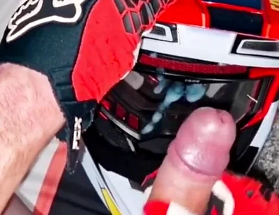 Naked Biker Wanks on His Mxhelmet