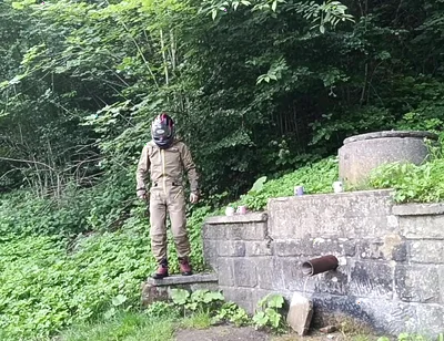 Jerking off in Public on the Road Near a Spring, Caught by a Young Man Masturbating Completely Naked