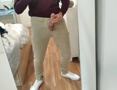 Amateur Man Jerking Big Cock Very Hard and Venous Before Meeting at Work