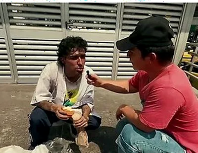 A Beggar From Bucaramanga Is Picked Up Off The Street By A Gay Man, Who Takes Him To A Motel Under The Pretext Of Helping Him, In Reality He Fucks Him