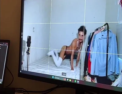 Sex Siren with Cumshot