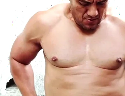 Yuri Gaucho Muscular Male Cumming