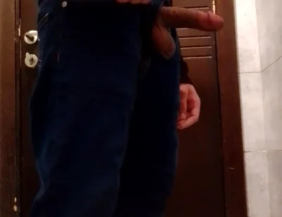 Indian Young Boy Masterbating in Her Bathroom H.j - Hemoshovel