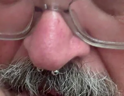 Stepdaddybearaz Feeding His Cock to Chefbarez