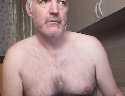 A Porn Movie and a Handjob to Wake up Content and Happy!