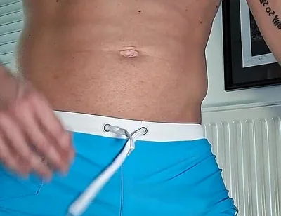 I Masturbate in My Swimsuit