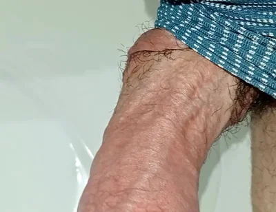 I Enjoy Piss in Bathroom, Big Cock and Veniza
