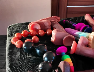 21 Dildos Came Out of My Ass