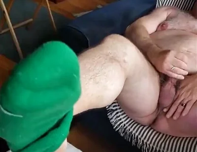 Bear Jerks off in Green Socks