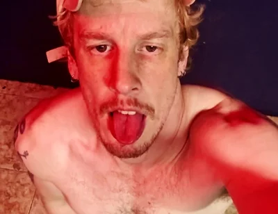 I Got Horny Behind the Scenes of My Latest Shoot and Gooned Out While the Guys Fucked