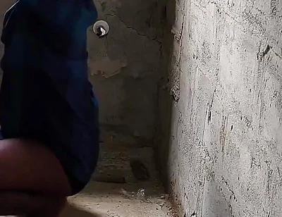 Fucking Ebony Big Wasit Bussy Inside the Toilet of an Uncompleted Building After a Blowjob
