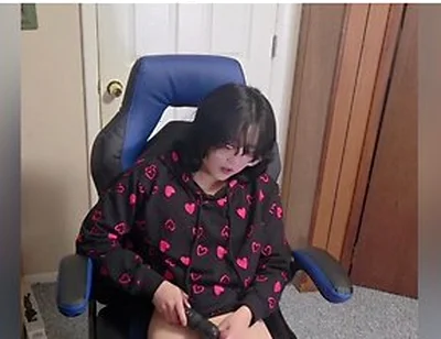 Japanese Femboy Hard Squirts Like A Girl