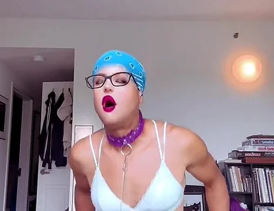 Kris Reelz- Humping a Stack of Pillow Like a Bitch
