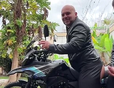 Huge Creampie In Outdoors On The Bike