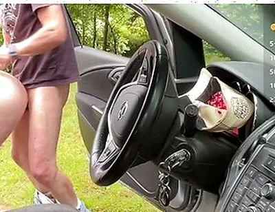 Another Enjoyable Car Session Filmed During The Day With A Natural Amateur Vibe. The Relaxed Setting And Genuine Connection Create A Memorable Experie