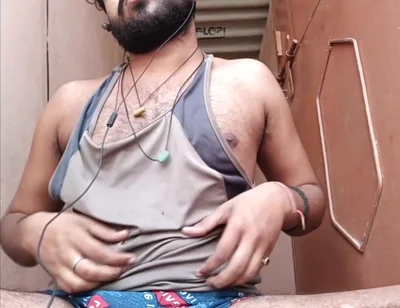 A Sexy Masturbater Doing Handjob with Full of Hornyness