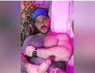 Bomb And Cum Play