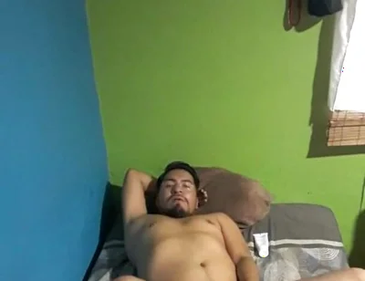 Lonely Man Wanting a Big Cock