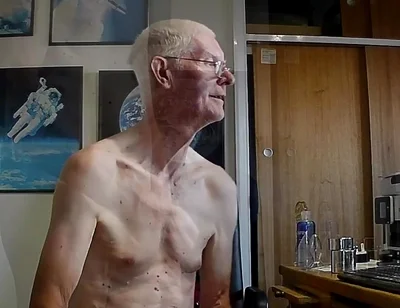 Live Chat and Cum-show